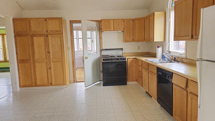 Property Photo:  499 Aroostook Avenue  ME 04462 