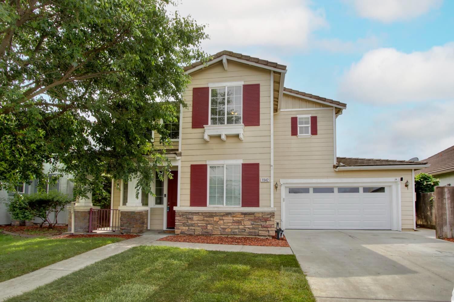 Property Photo:  1942 Hecke Drive  CA 95776 