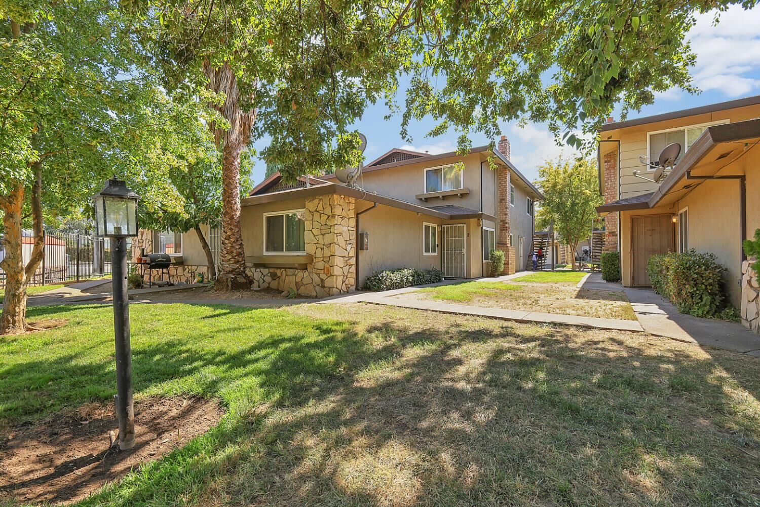 Property Photo:  2941 Norcade Circle  CA 95826 