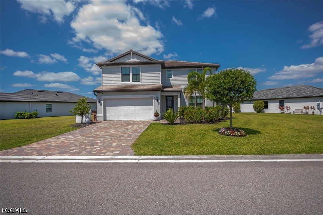 Property Photo:  16241 Rosemallow Lane  FL 33920 