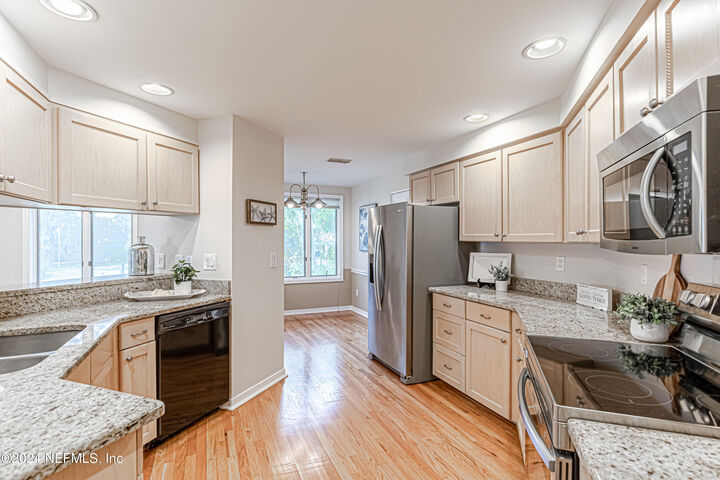 Property Photo:  2099 Winterbourne Drive W 308  FL 32073 