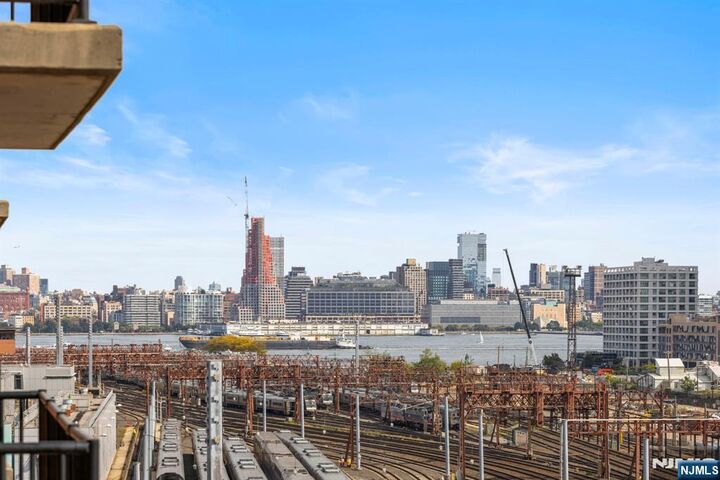 Property Photo:  700 Grove Street 9M  NJ 07310 