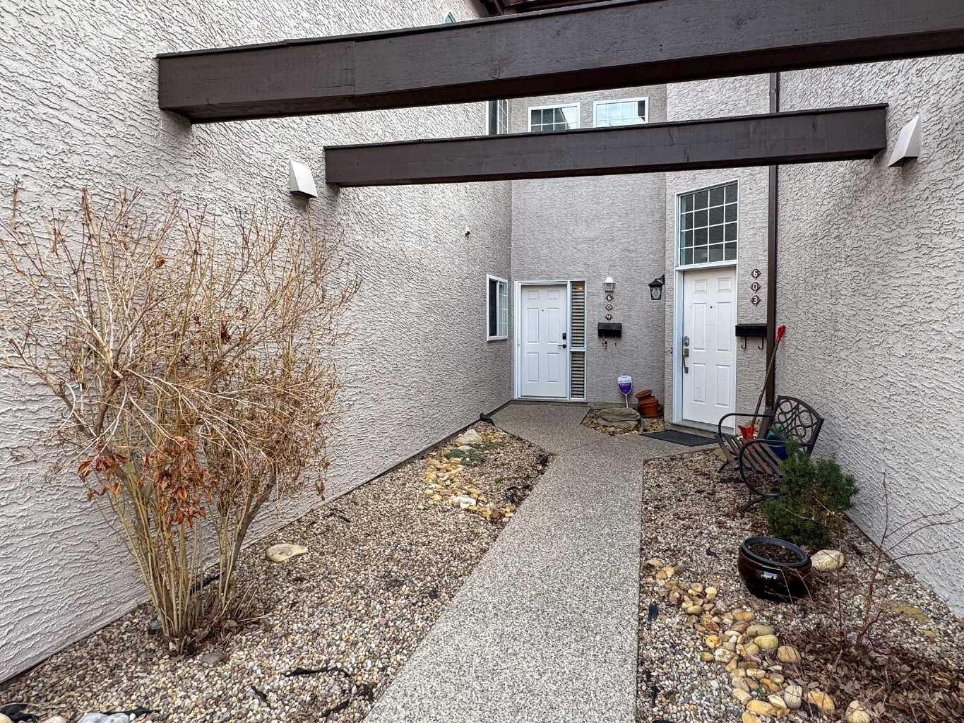 Property Photo:  1997 Sirocco Drive SW 604  AB T3H 3E6 
