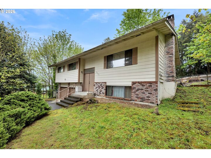 Property Photo:  9007 NE 111th Ave  WA 98662 