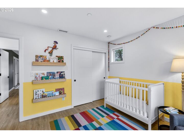 Property Photo:  3954 SE Gladstone St  OR 97202 