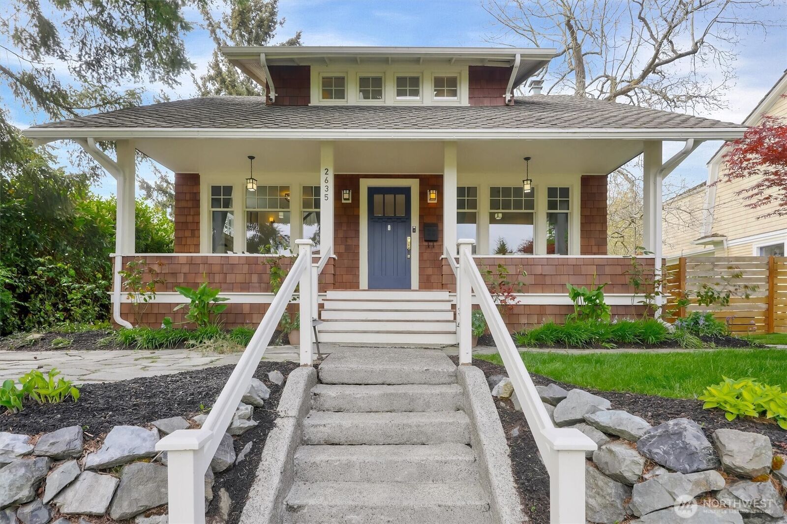 Property Photo:  2635  46th Avenue SW  WA 98116 