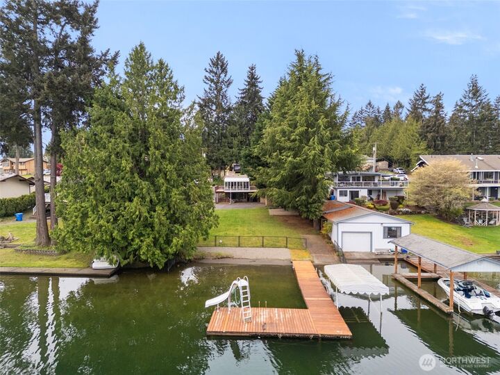Property Photo: 2403 185th Avenue E WA 98391