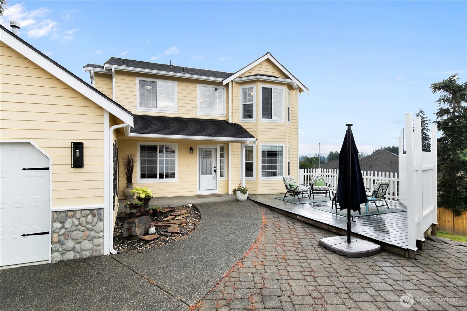 Property Photo: 1929 19th Avenue Ct SE WA 98372