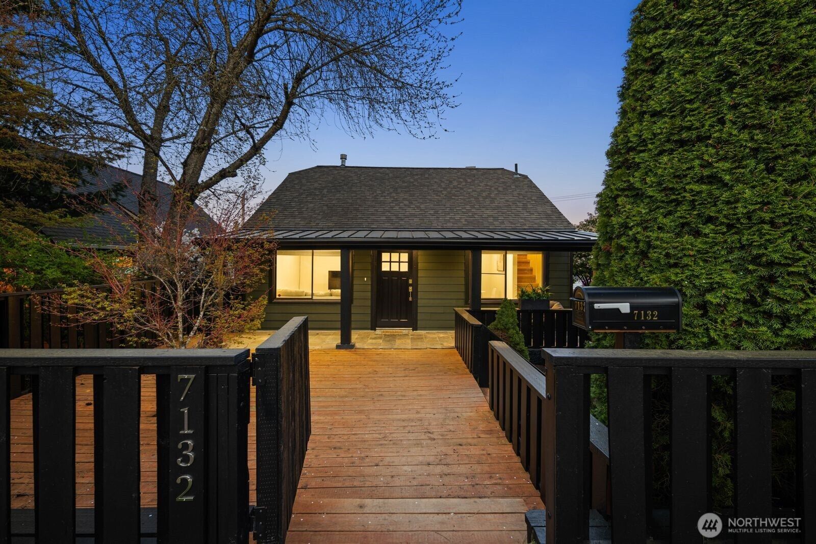 Property Photo:  7132  34th Avenue SW  WA 98126 