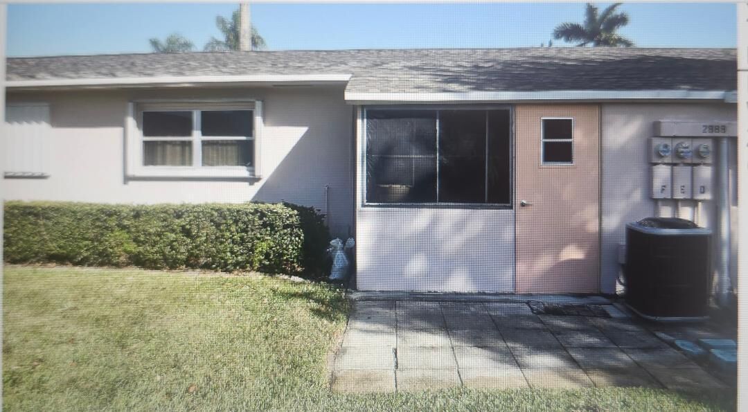 Property Photo:  2689 W Dudley Dr Drive W D  FL 33415 
