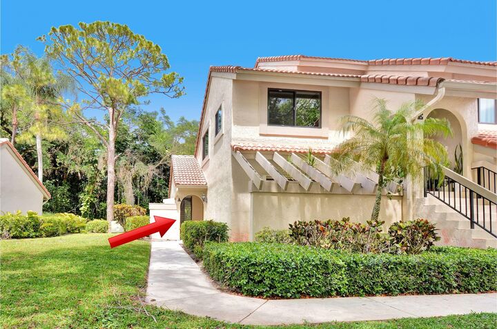 Property Photo: 5590 Coach House Circle A FL 33486