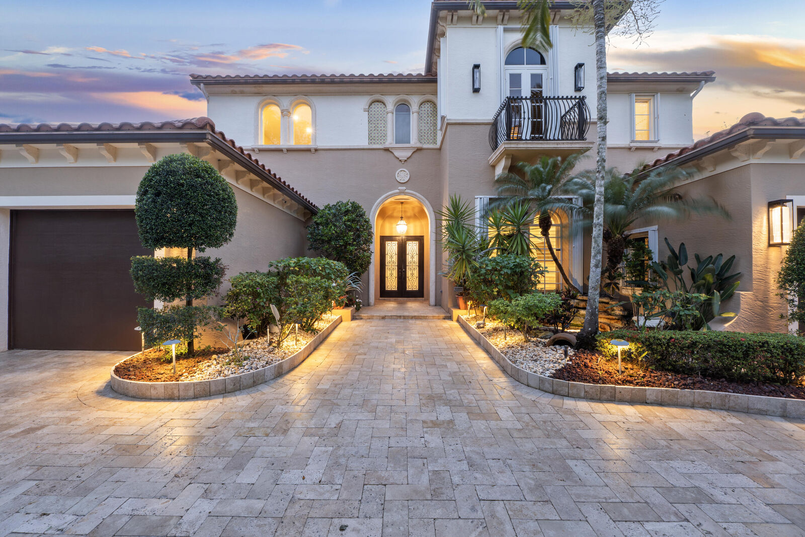 Property Photo: 7169 NW 127th Way FL 33076