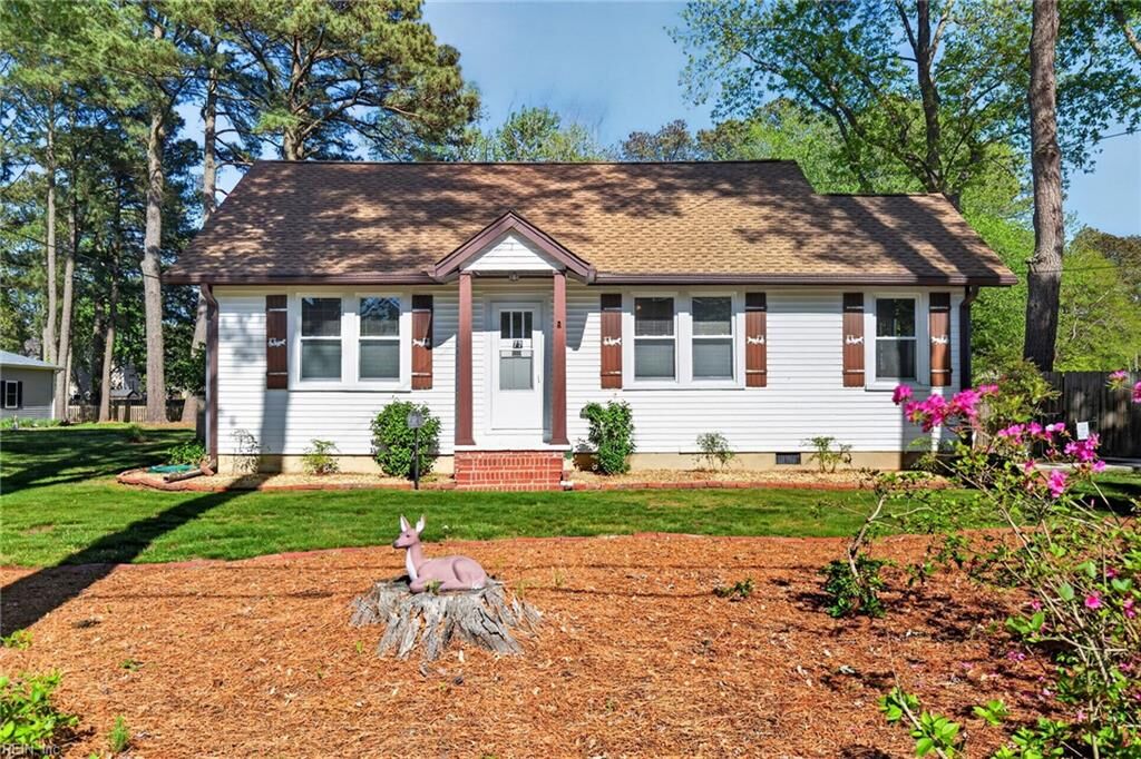 Property Photo:  77 Bunting Ln  VA 23662 