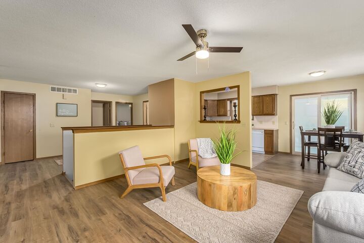 Property Photo:  228 W Overlook Dr  KS 67037-2622 