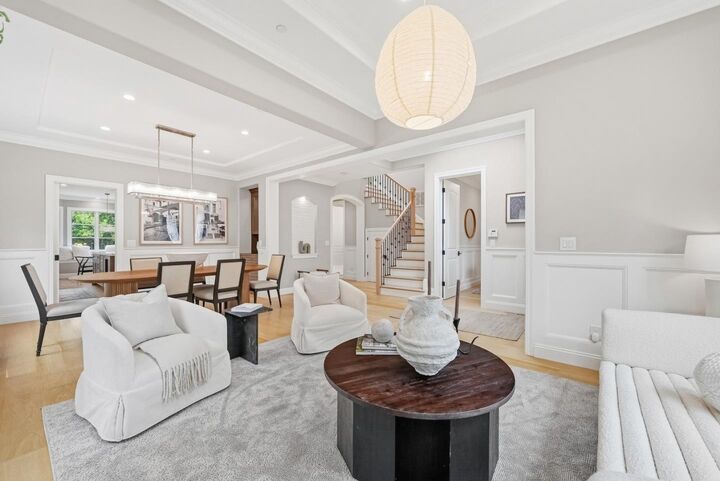 Property Photo:  644 Wellsbury Way  CA 94306 