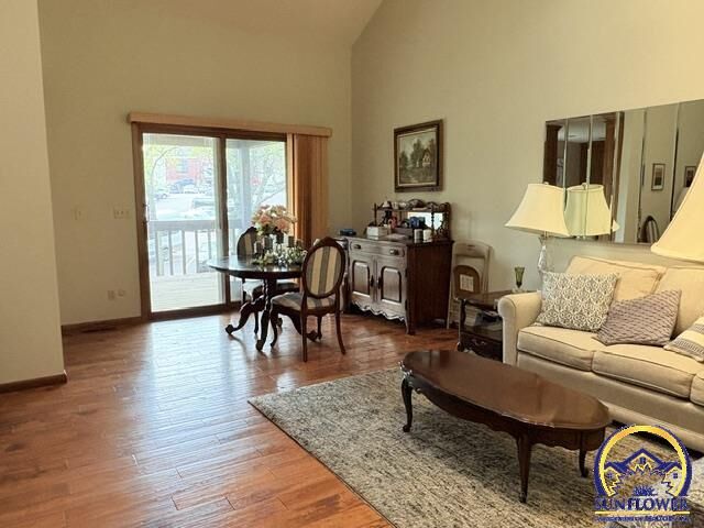 Property Photo:  1704 Hammond Dr  KS 66801 