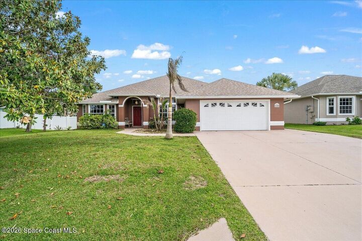 Property Photo:  162 Concha Drive  FL 32958 