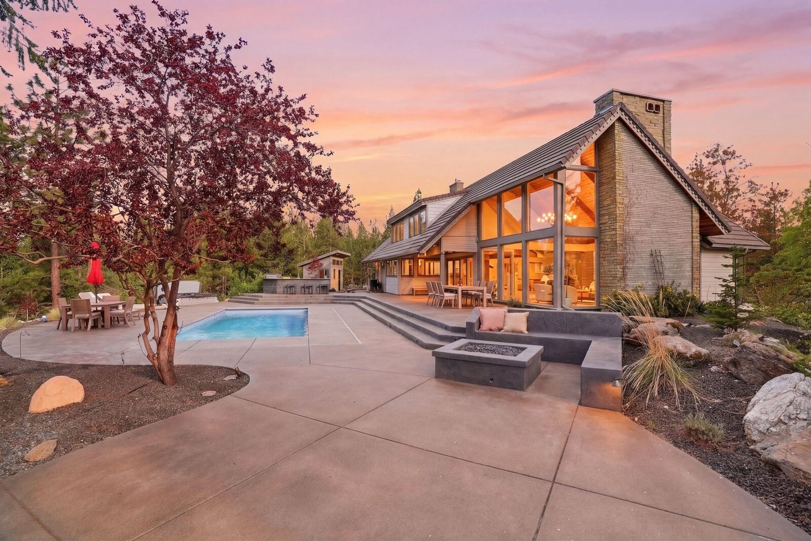 Property Photo:  5425 E 21st Ave  WA 99223 