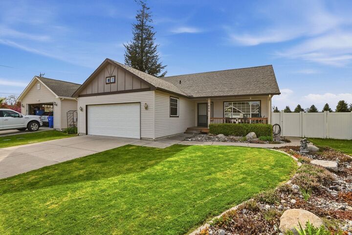 Property Photo:  1605 N Tschirley Ln  WA 99016 