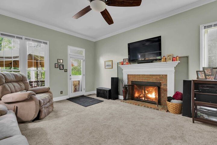 Property Photo:  232 Bent Oak Way  SC 29301 