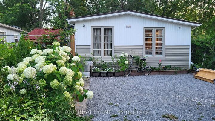 24 Chickadee Court — photo 1