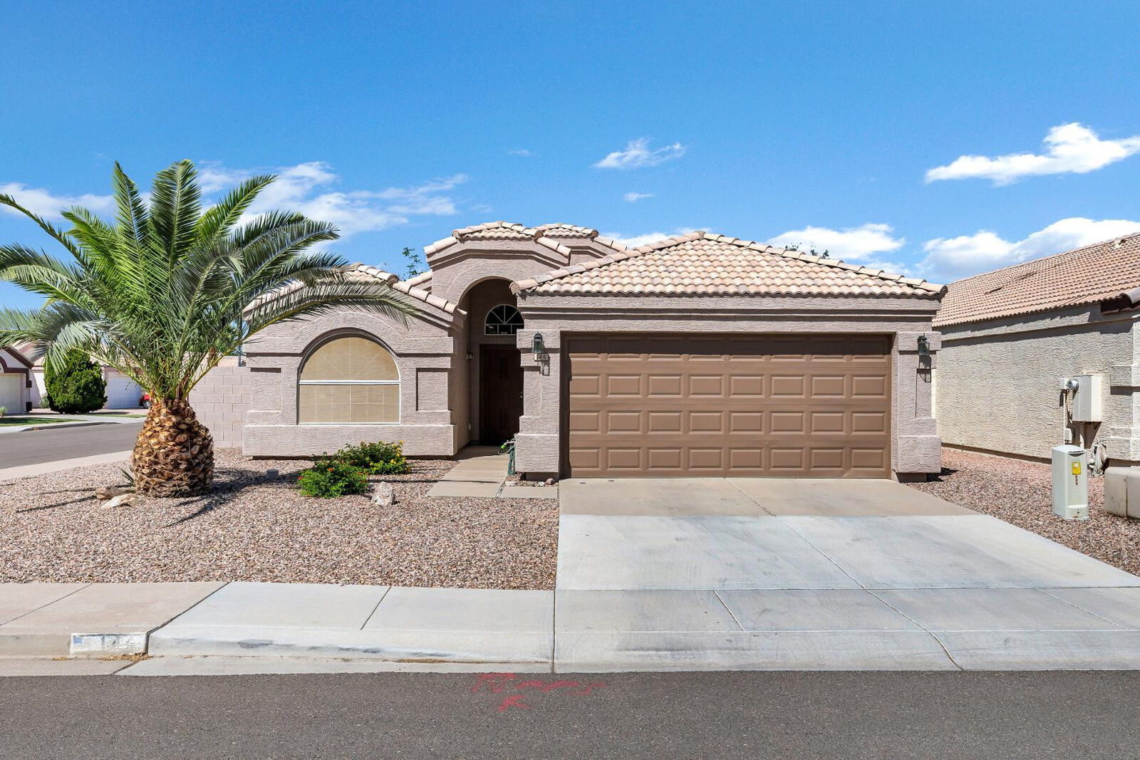 Property Photo:  144 S Kingston Street  AZ 85225 