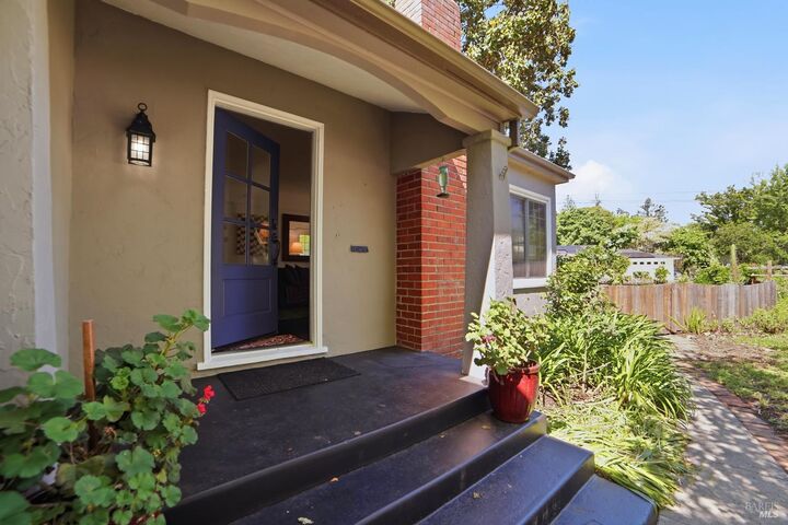 Property Photo:  231 Talbot Avenue  CA 95405 