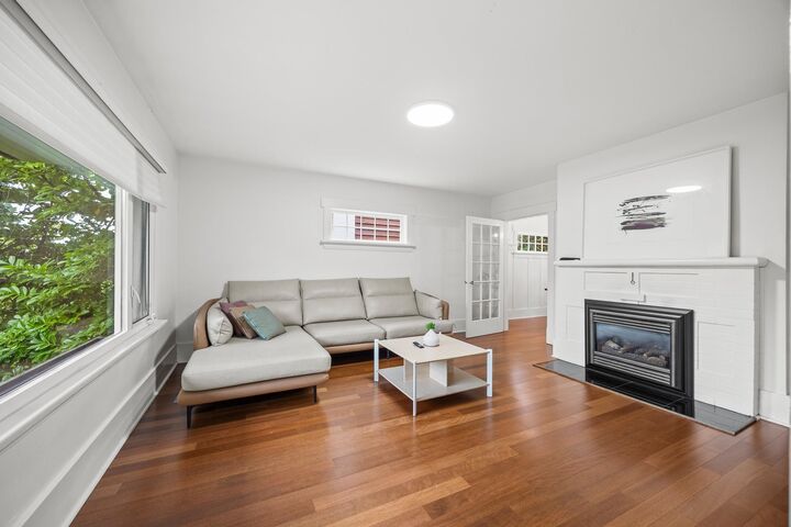 Property Photo: 3276 W 21st Avenue BC V6L 1L2