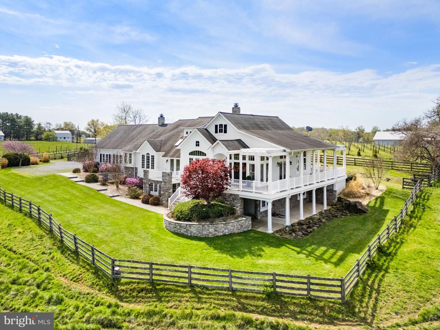 Property Photo:  35047 Snickersville Turnpike  VA 20141 