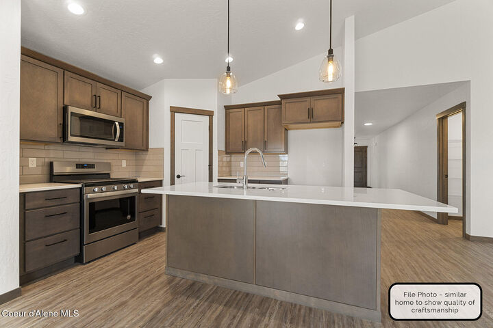 Property Photo:  Lt 3 Blk 3 E Valley St S  ID 83822 