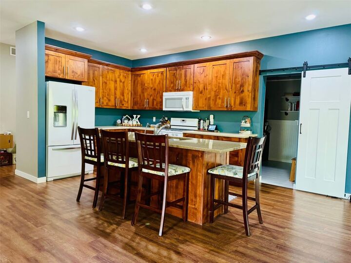 Property Photo: 2575 58th Strret 1 IA 52349