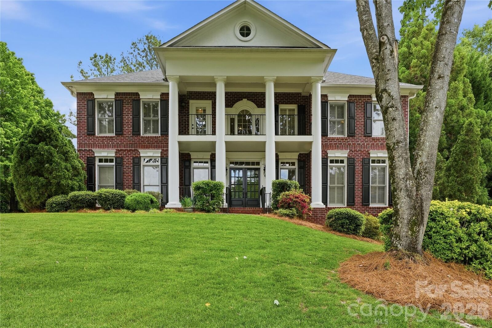 Property Photo:  16219 Millsford Court  NC 28277 