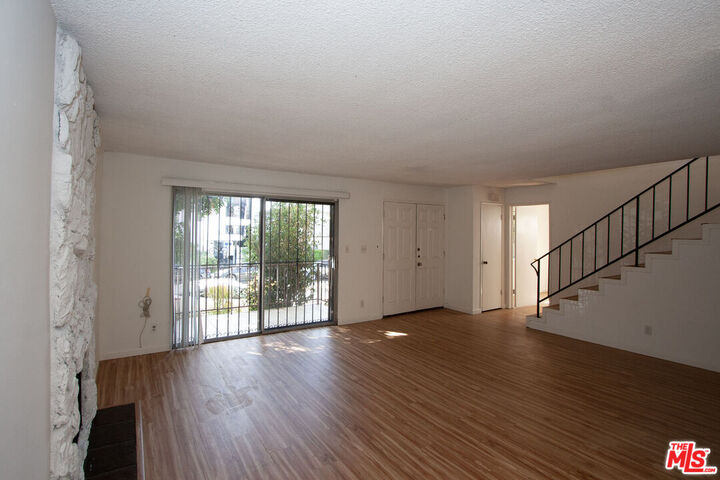 Property Photo:  11515 Ohio Ave  CA 90025 