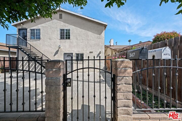 Property Photo:  347 W 67th St  CA 90003 