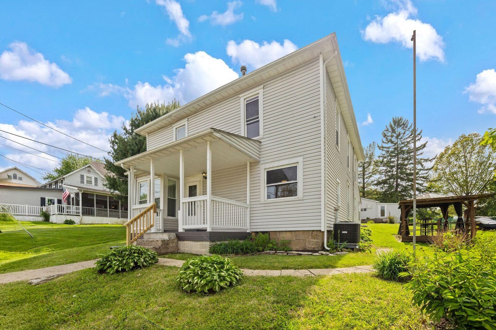 Property Photo:  233 N Columbus Street  OH 43783 