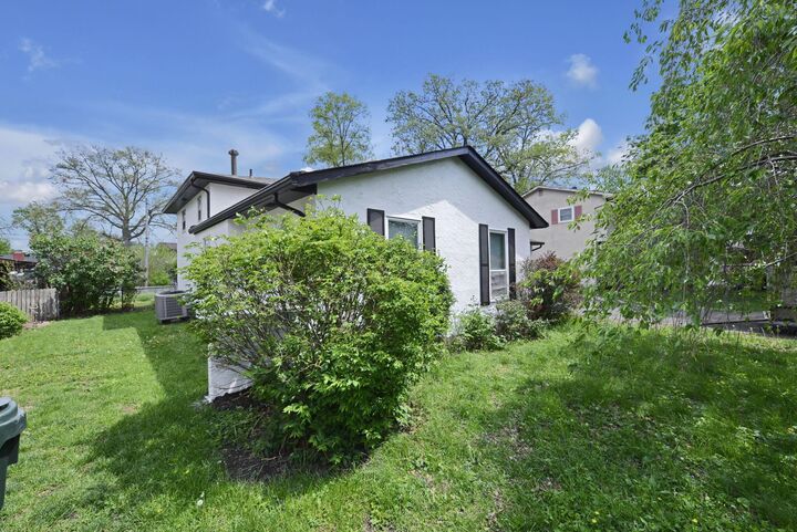 Property Photo:  5330 Torchwood W Loop  OH 43229 