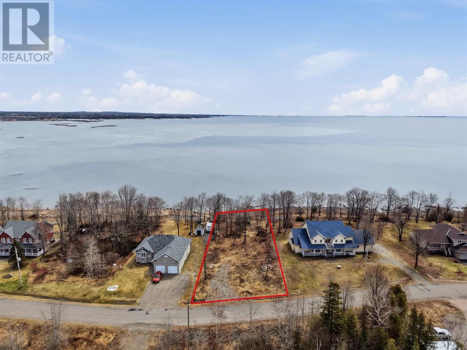 Property Photo:  19 Lighthouse Point Dr  ON P0R 1L0 