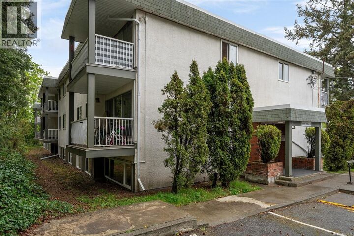 Property Photo:  997 Bowen Road 4202  BC V9R 2A4 