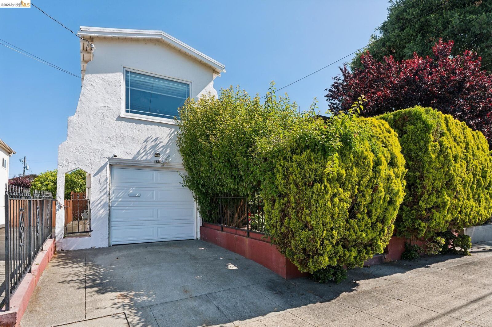 Property Photo:  978 43rd St  CA 94608 