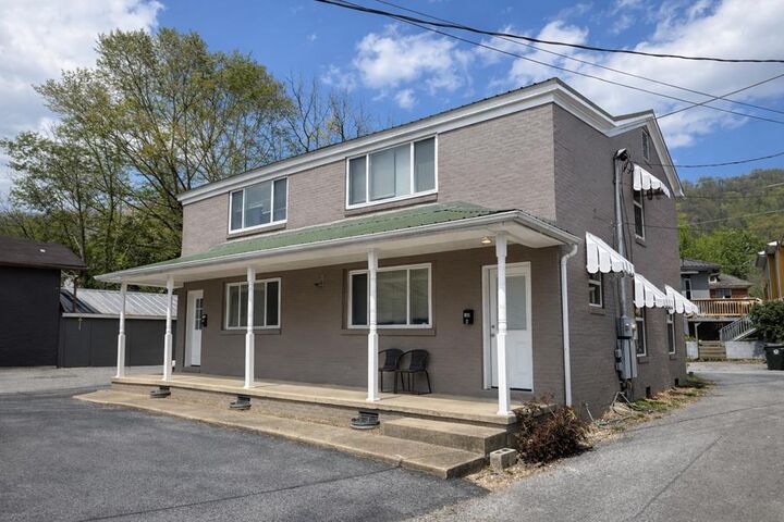 Property Photo:  605 Hambley Blvd  KY 41501 