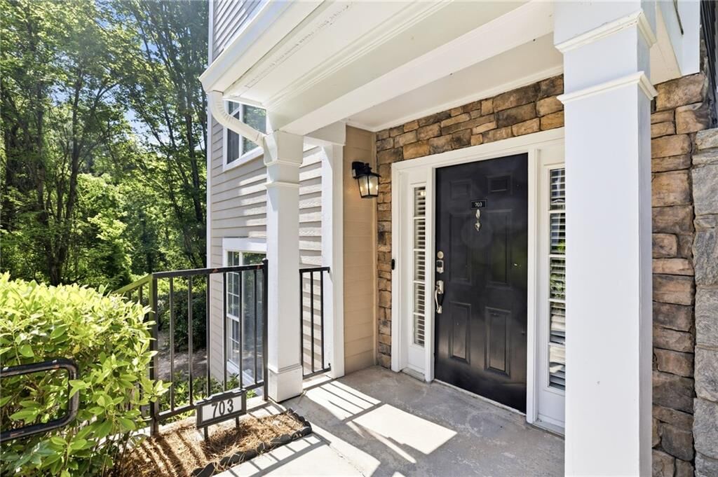 Property Photo:  2400 Cumberland Parkway SE 703  GA 30339 