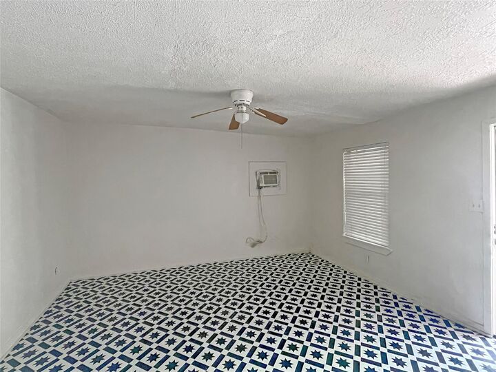 Property Photo:  7115 Phillips Street  TX 77088 