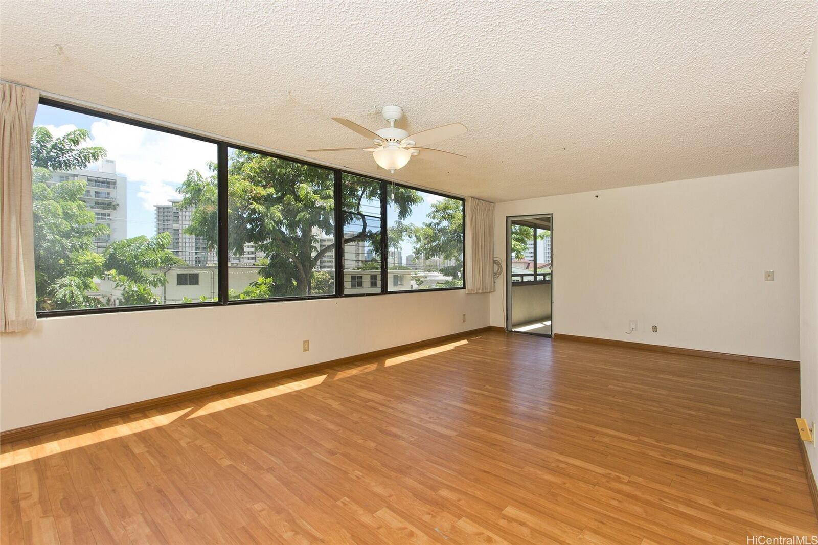 Property Photo:  1251 Heulu Street 202  HI 96822 