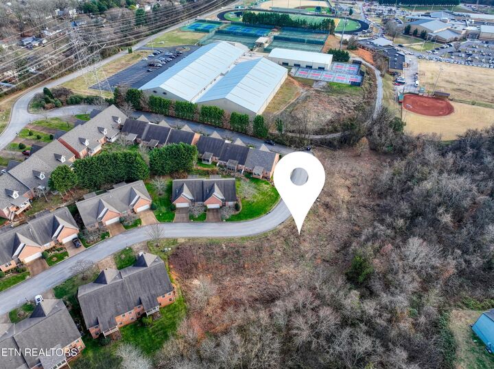 Property Photo:  Racquet Club Way 1-8  TN 37923 