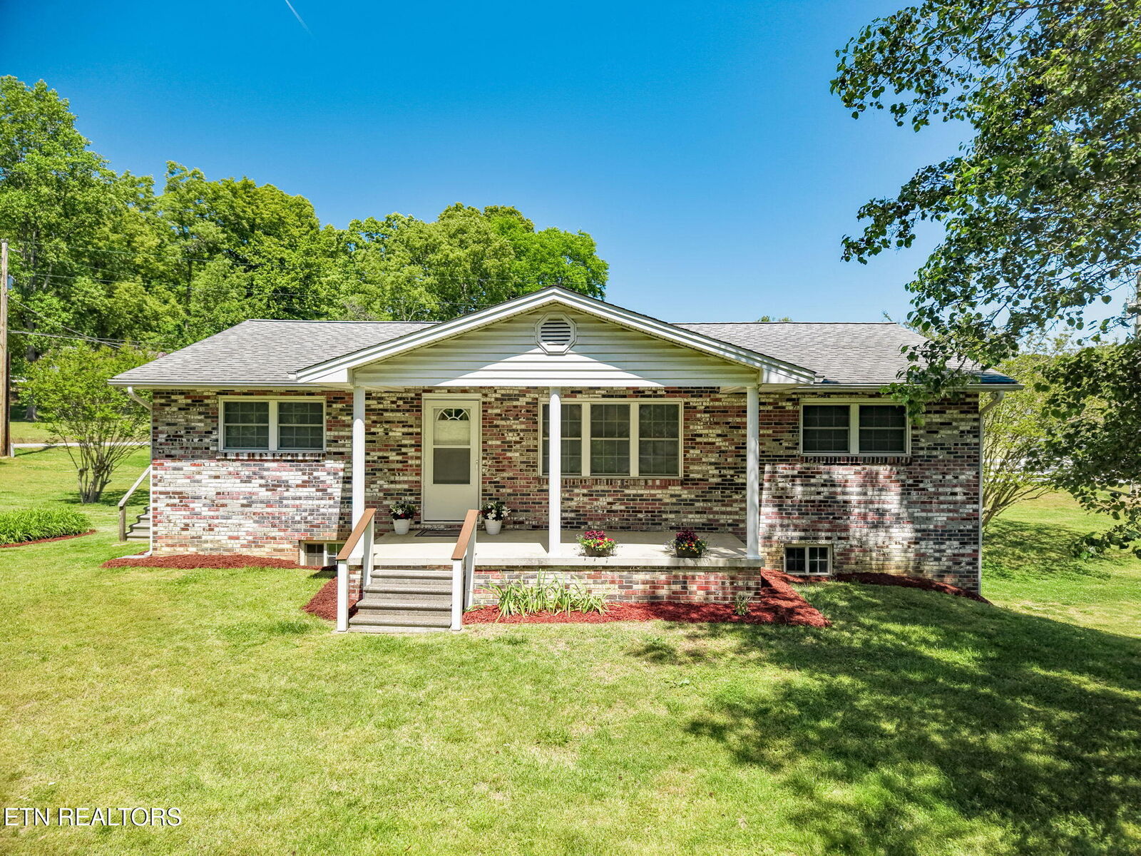 Property Photo:  409 Lawnville Rd  TN 37763 