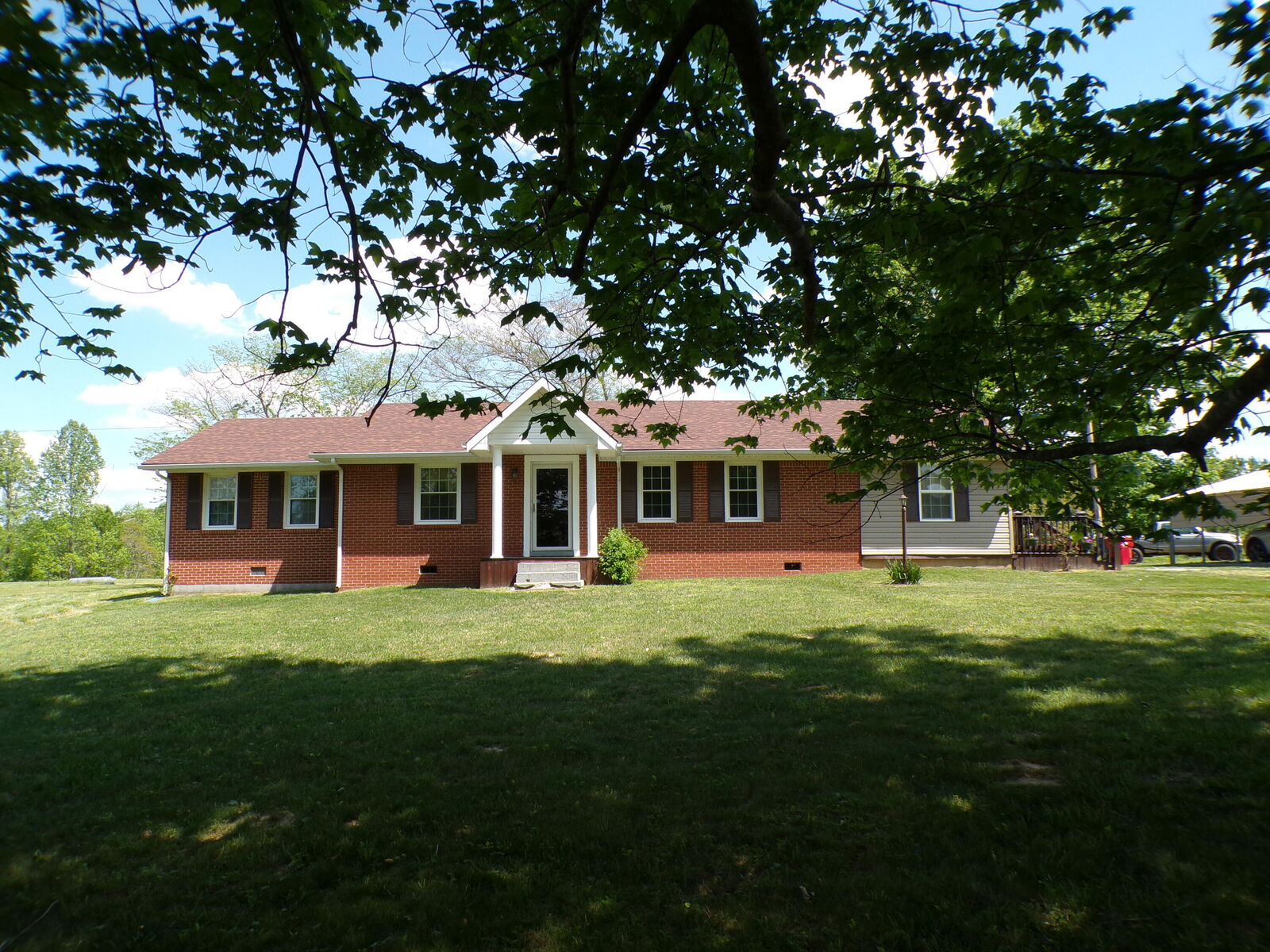 Property Photo:  250 Holladay Lane  KY 40385 