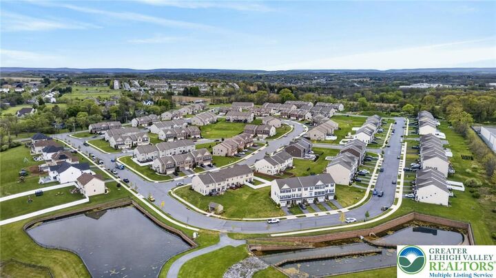 Property Photo:  1374 Black Forest Drive  PA 18104 