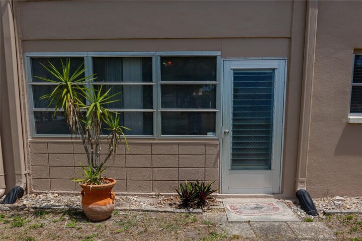 Property Photo:  6645 1st Avenue N 103  FL 33710 