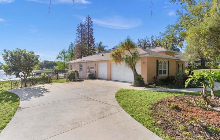 Property Photo:  9440 County Road 561  FL 34711 