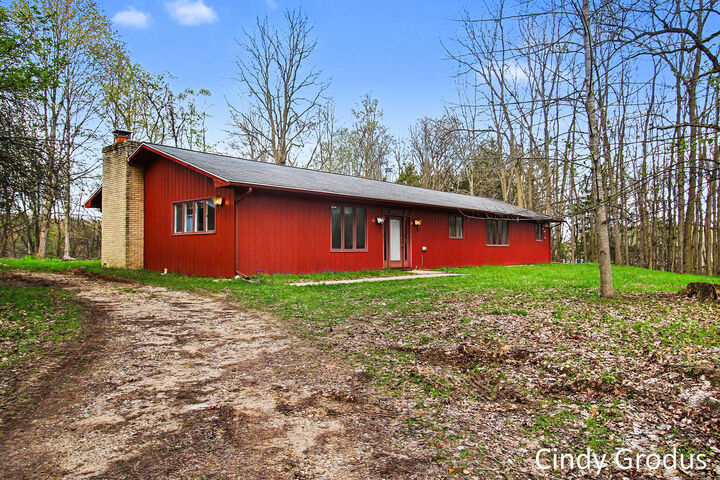 Property Photo:  2903 106th Avenue  MI 49010 